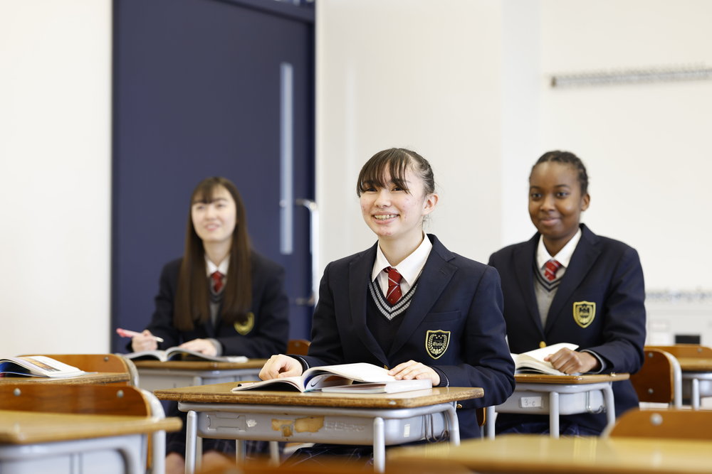 特集 女子校と共学校の違いって 女子校の良さは 受験生のみなさまへ 学校法人藤華学院 品川エトワール女子高等学校