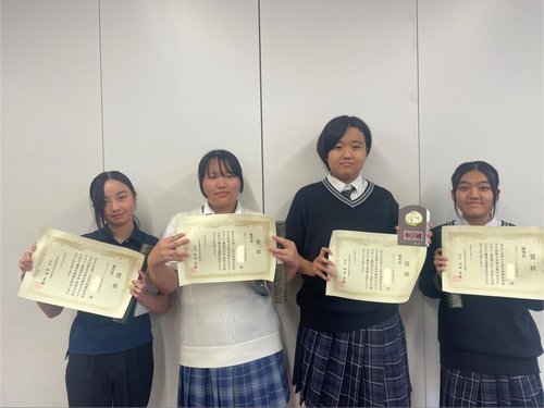【マルチメディア表現コース】ヘアデザインコンテストで7名の生徒が入賞！