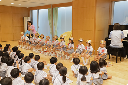 みんなで祝うお誕生会